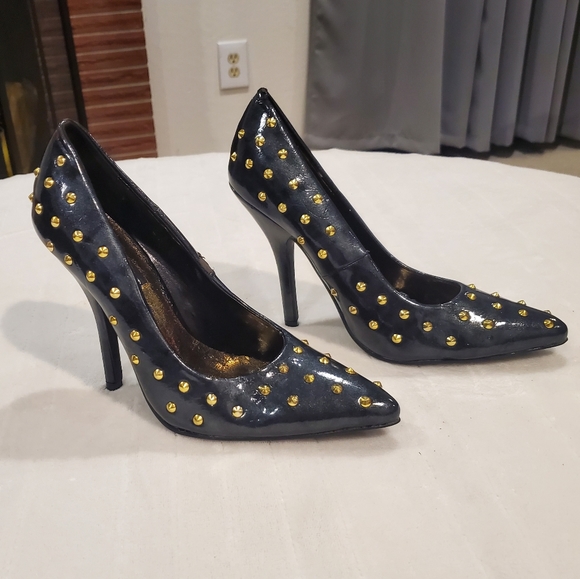 Fahrenheit Women's Gold Studded Pumps Dark Blue Size 7.5 - Picture 2 of 10